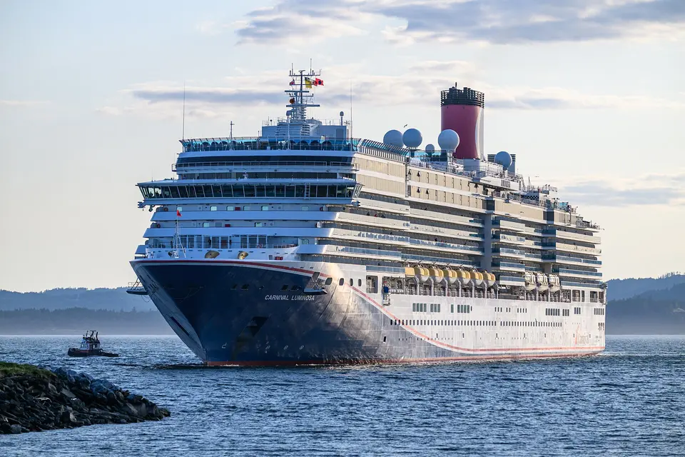 Carnival Luminosa（Carnival Cruise Line）の外観