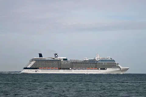 Celebrity Equinox（Celebrity Cruises）の外観