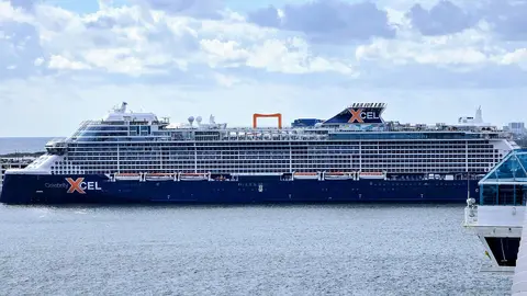 Celebrity Xcel（Celebrity Cruises）の外観