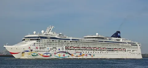 Norwegian Star(Norwegian Cruise Line)の外観