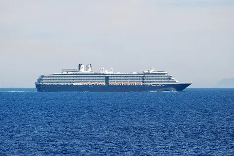 Oosterdam(Holland America Line)の外観