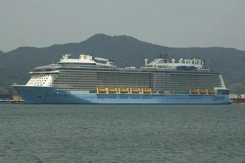 Quantum of the Seas(Royal Caribbean International)の外観