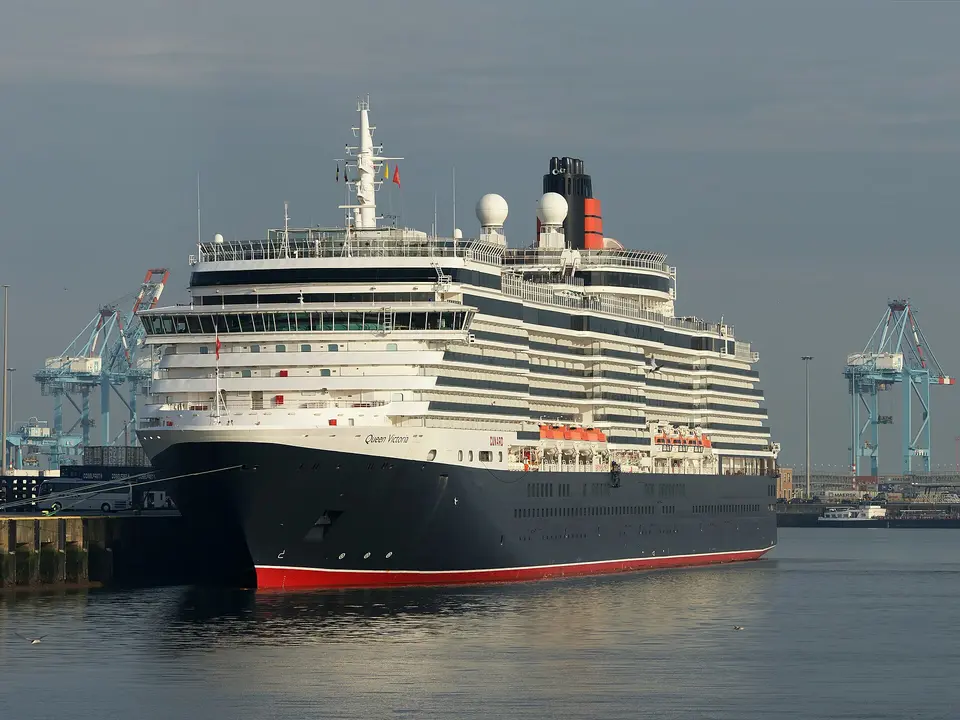Queen Victoria(キュナード・ライン (Cunard Line))の外観