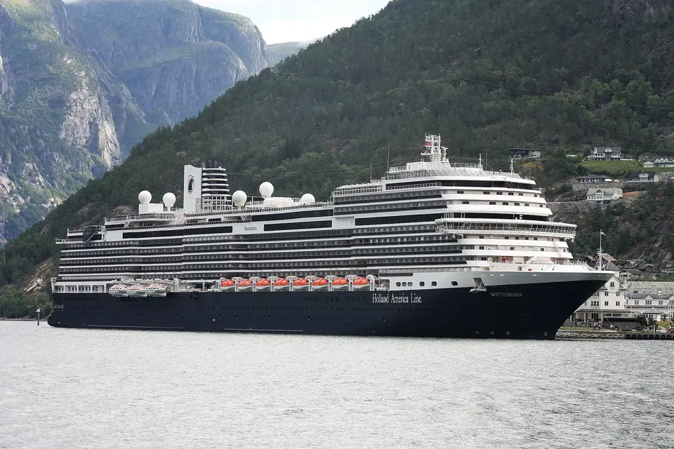 Rotterdam(Holland America Line)の外観