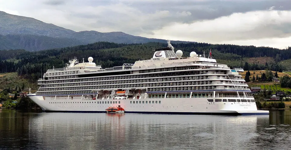 Exterior of Viking Saturn (Viking Ocean Cruises)