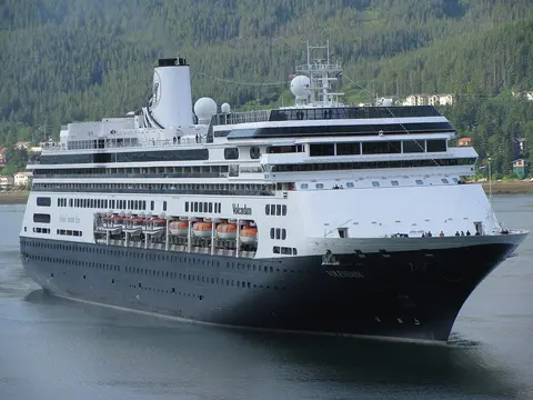 Volendam(Holland America Line)の外観