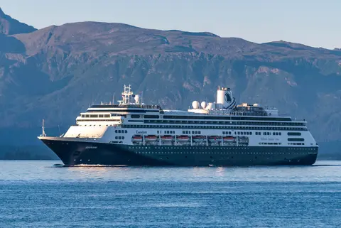 Zaandam(Holland America Line)の外観