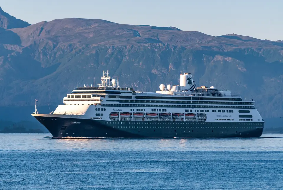 Zaandam(Holland America Line)の外観